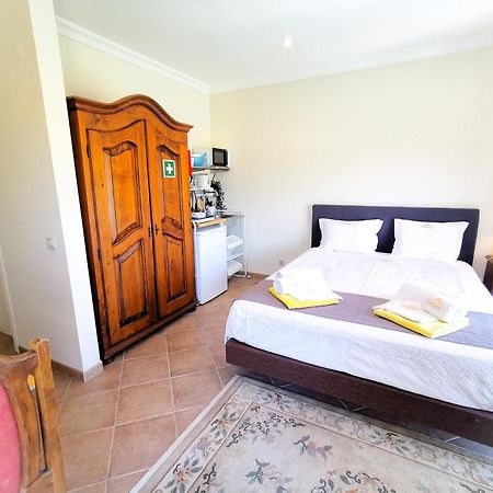 Oasis Tropical, Jardim E Piscina! Apartment Portimao Ruang foto